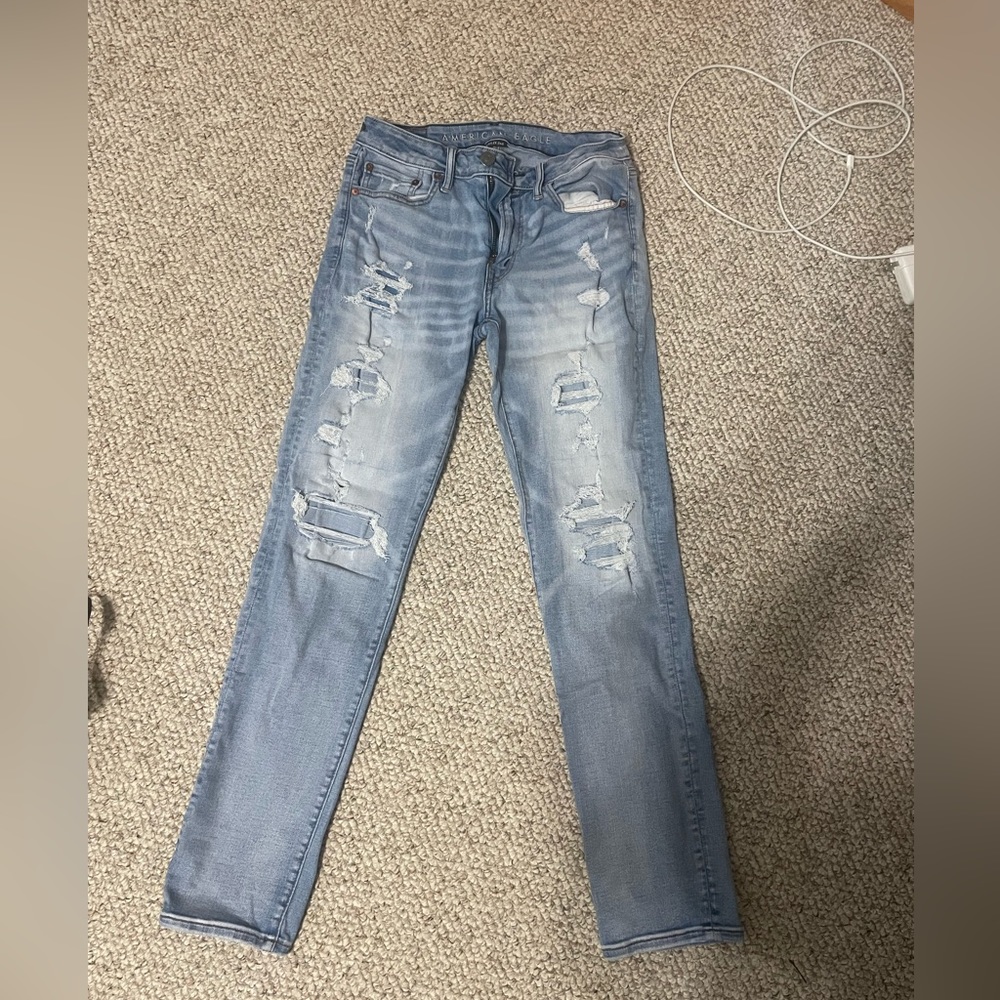 Men’s american eagle ripped jeans